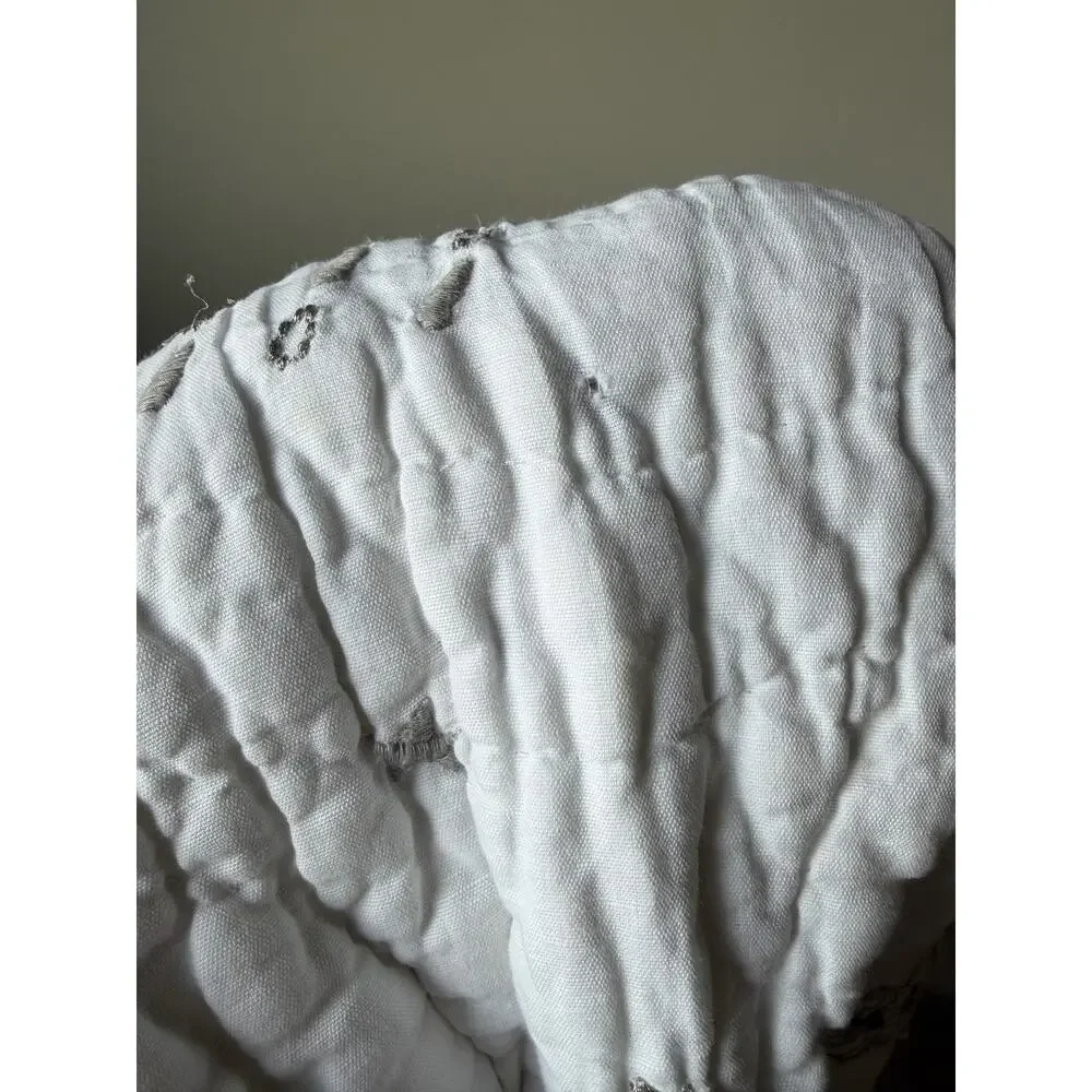 Pottery Barn Kids White/Gray Skye Baby Toddler Quilt 36x47